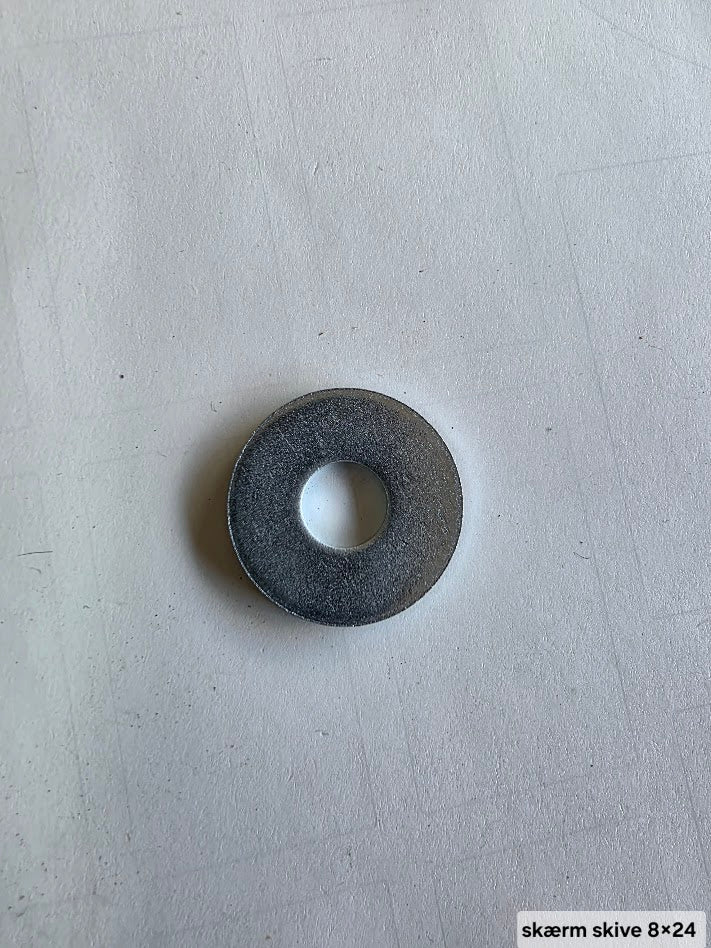 Skærmskive 8x24